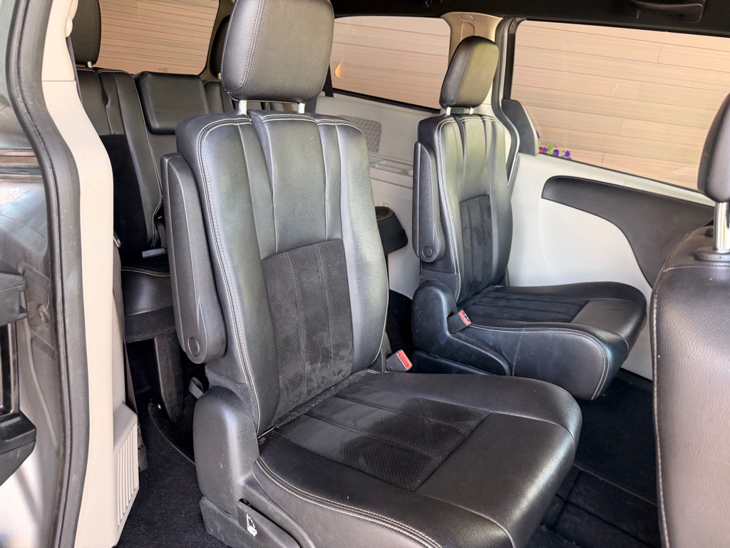 2016 Dodge Grand Caravan Image 16