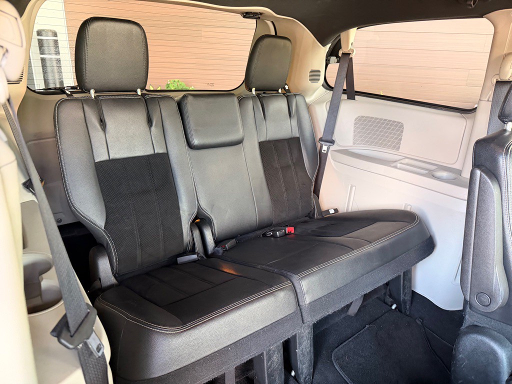 2016 Dodge Grand Caravan Image 17
