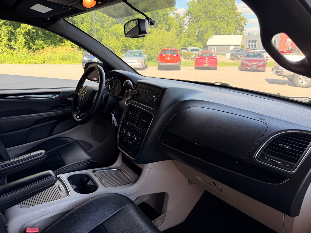 2016 Dodge Grand Caravan Image 18