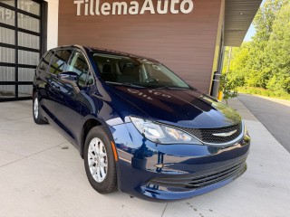Image for 2017 Chrysler Pacifica Touring ID: 7515115