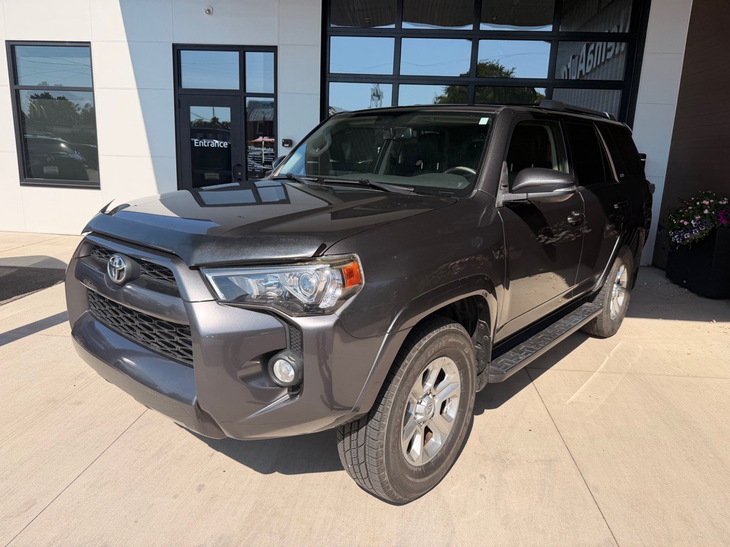 2016 Toyota 4Runner Image 3
