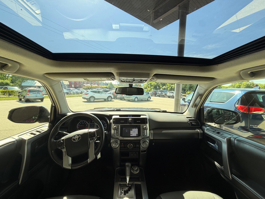 2016 Toyota 4Runner Image 20