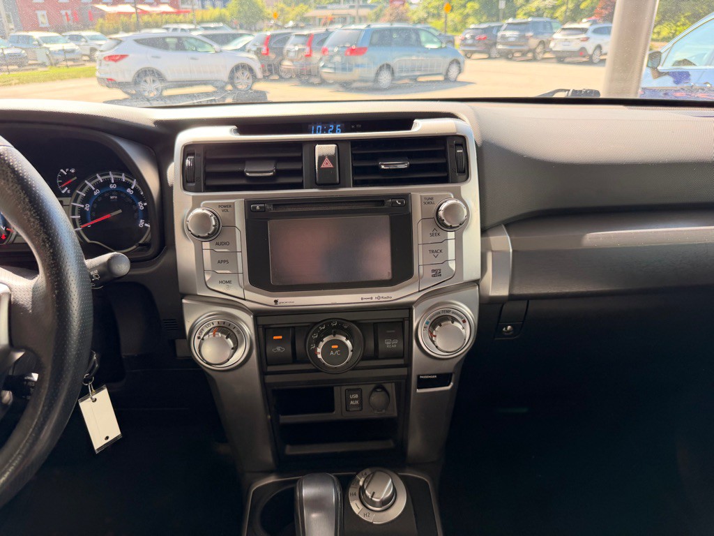 2016 Toyota 4Runner Image 25