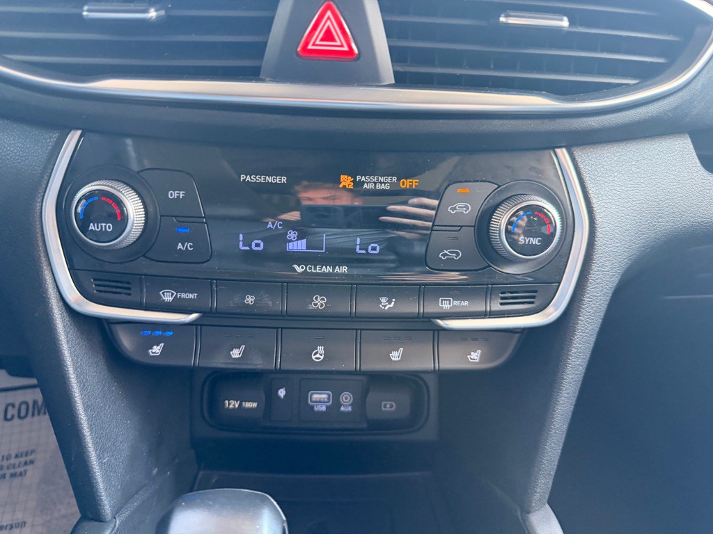 2019 Hyundai Santa Fe Image 25