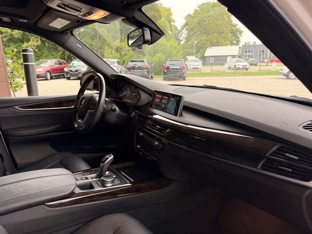 2018 BMW X5 Image 16