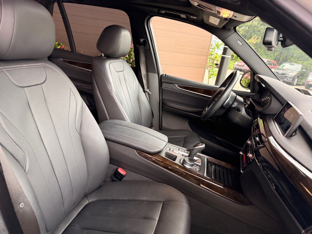 2018 BMW X5 Image 17