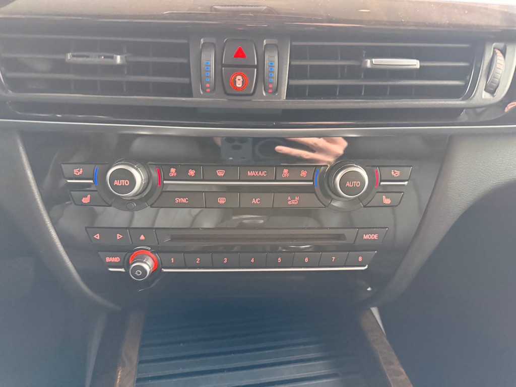 2018 BMW X5 Image 25