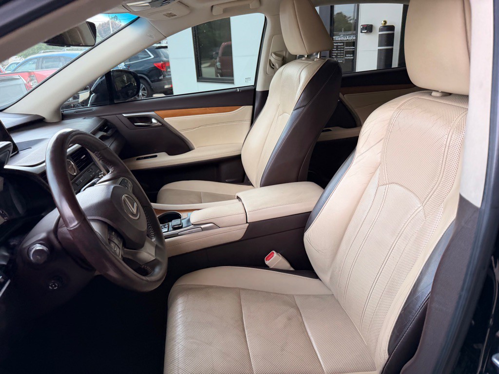 2016 Lexus RX Image 10