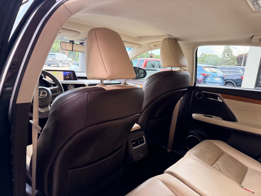 2016 Lexus RX Image 11