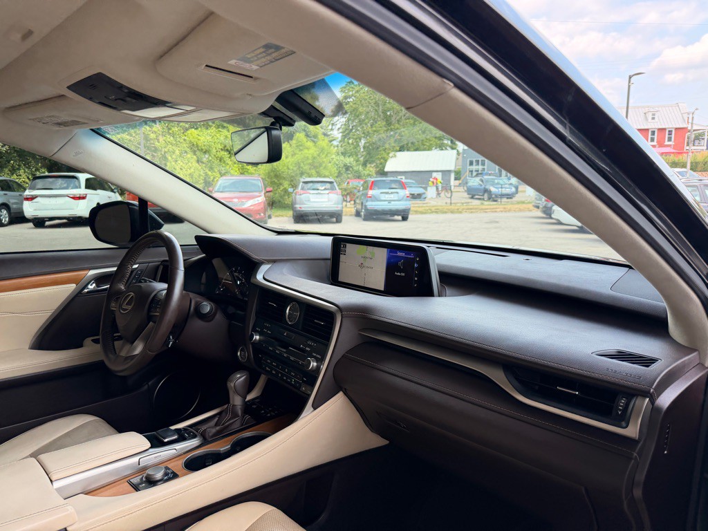 2016 Lexus RX Image 16