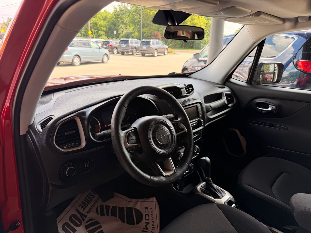 2017 Jeep Renegade Image 9