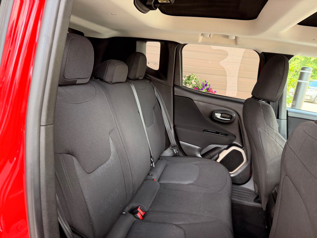 2017 Jeep Renegade Image 15