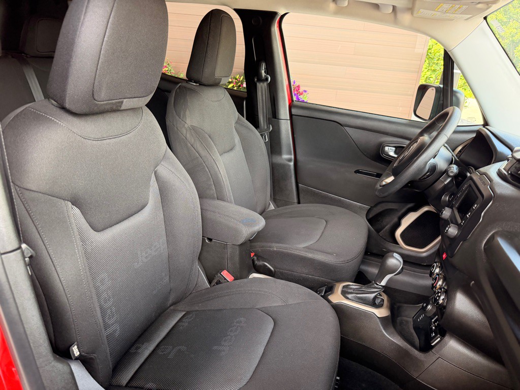 2017 Jeep Renegade Image 17
