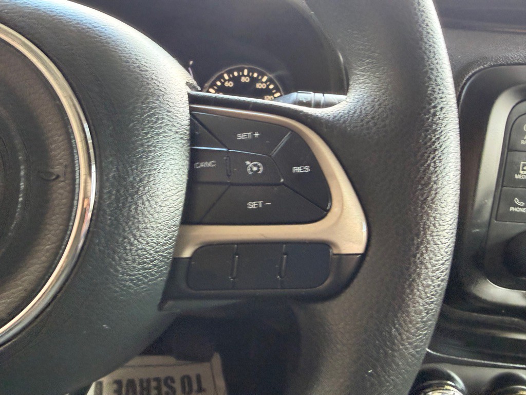 2017 Jeep Renegade Image 21