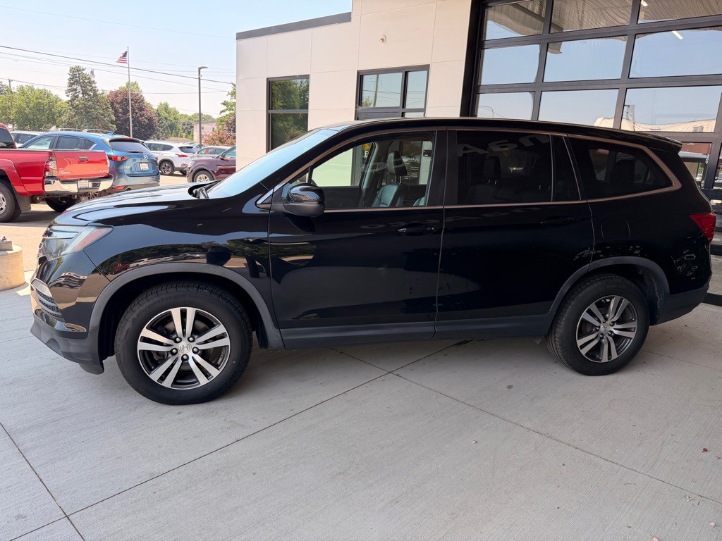 2017 Honda Pilot Image 4