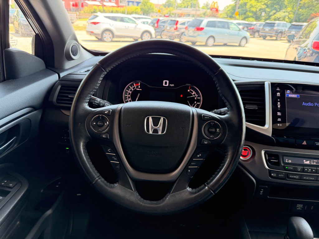 2017 Honda Pilot Image 21