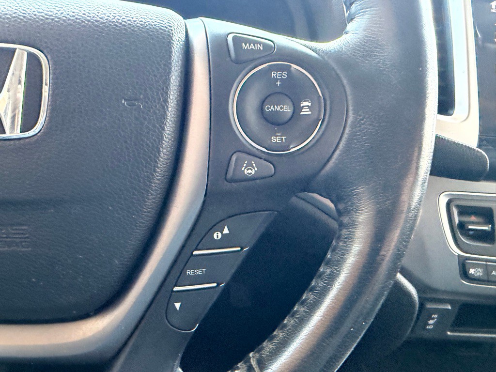 2017 Honda Pilot Image 23