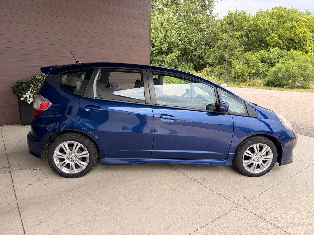 2011 Honda Fit Image 8