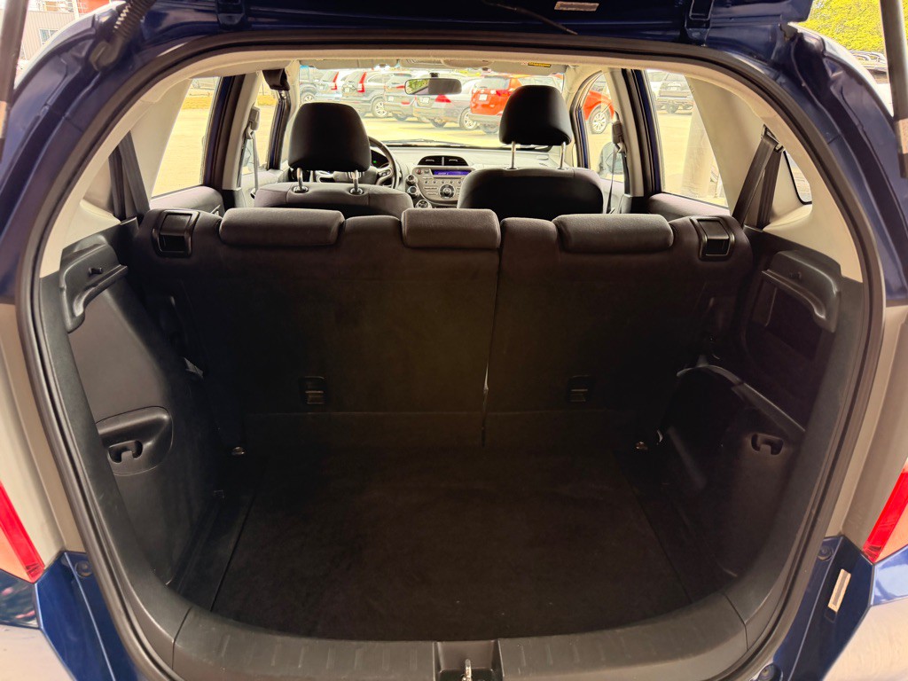 2011 Honda Fit Image 13