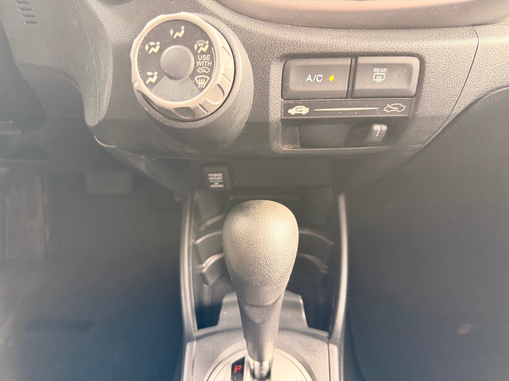 2011 Honda Fit Image 24