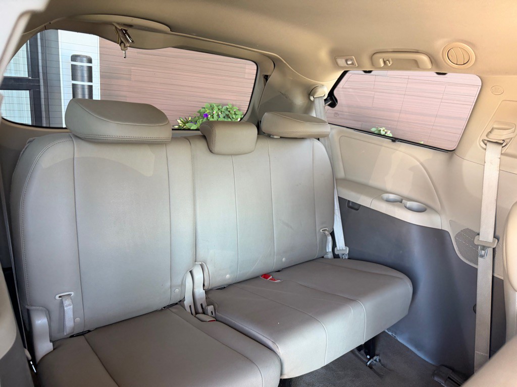 2018 Toyota Sienna Image 17