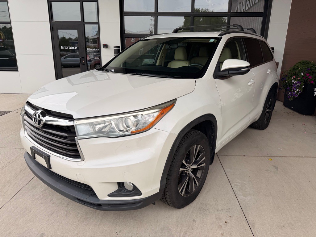2016 Toyota Highlander Image 3