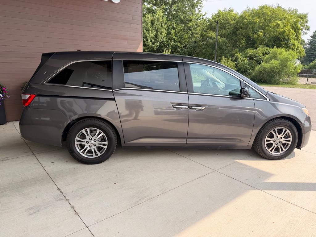 2013 Honda Odyssey Image 8