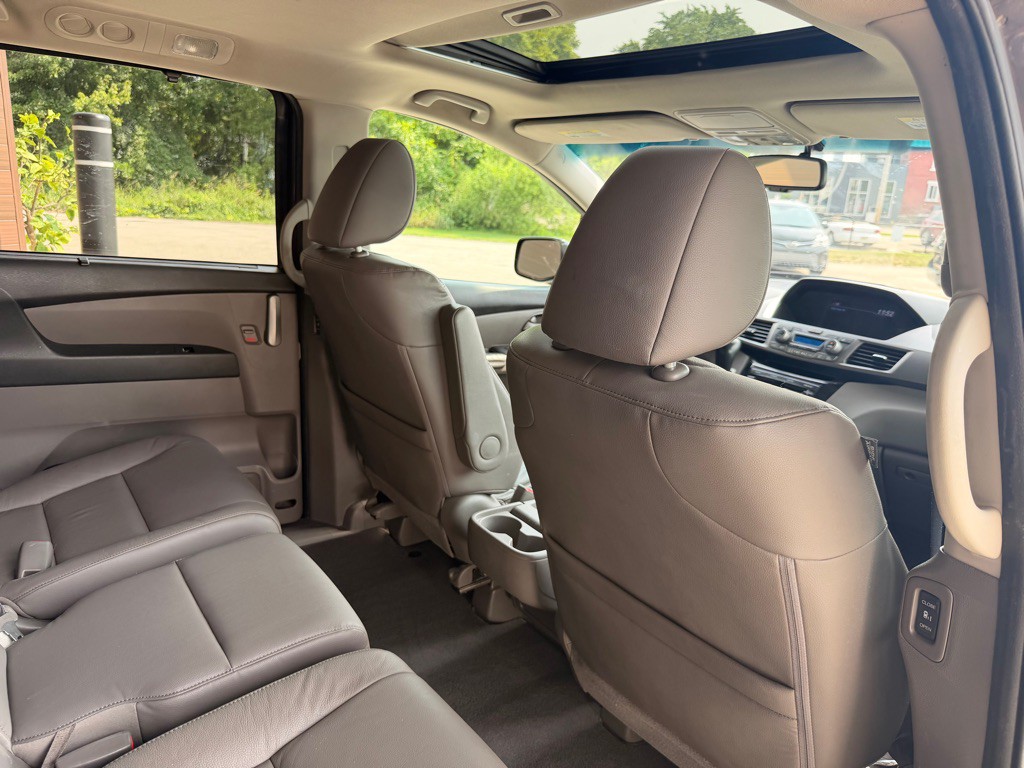2013 Honda Odyssey Image 15