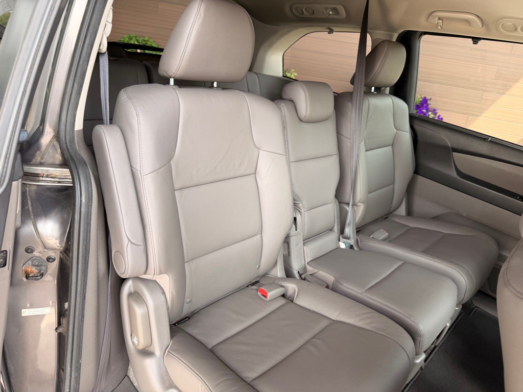 2013 Honda Odyssey Image 16