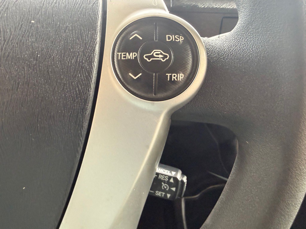 2012 Toyota Prius Image 21