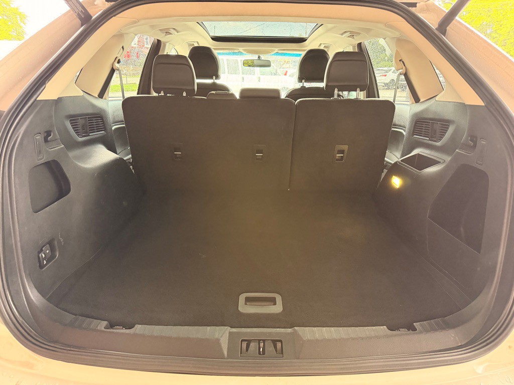 2016 Ford Edge Image 13