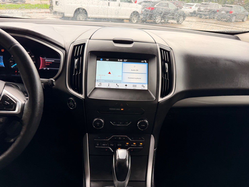 2016 Ford Edge Image 23