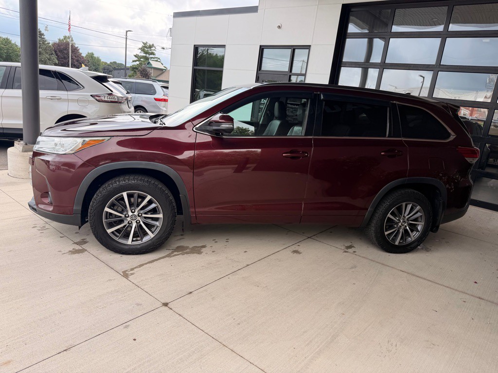 2018 Toyota Highlander Image 4