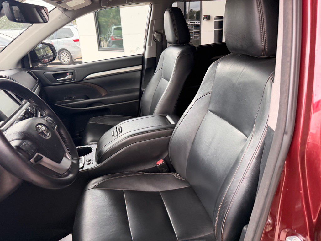 2018 Toyota Highlander Image 10