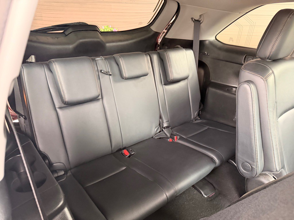 2018 Toyota Highlander Image 17