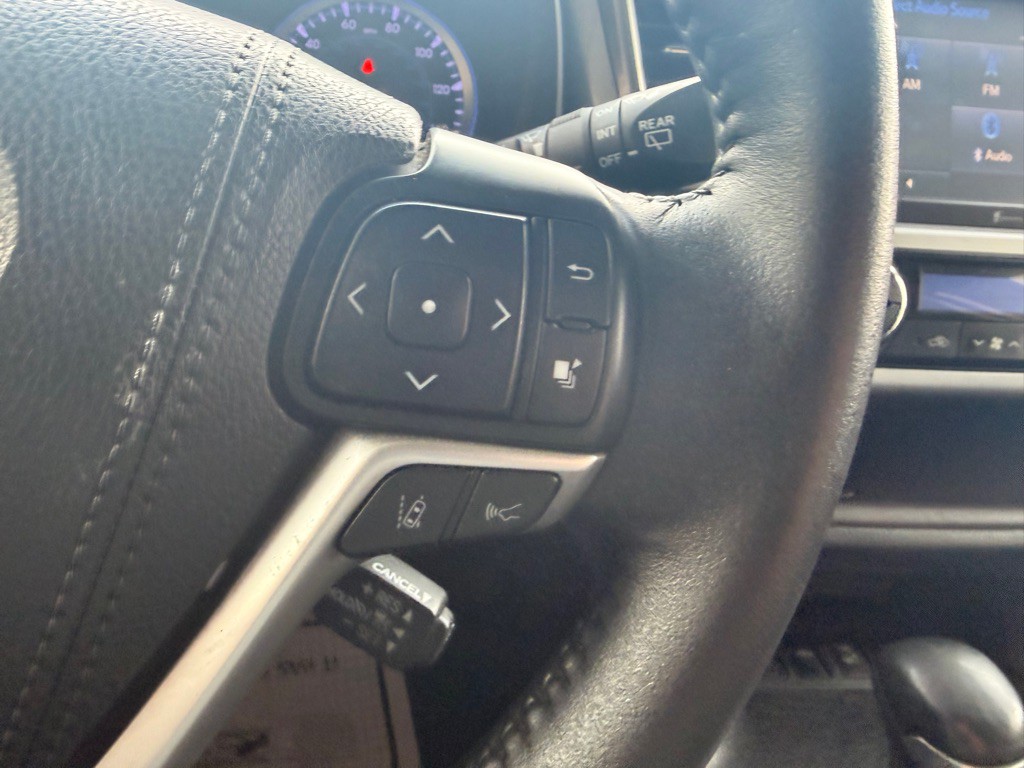 2018 Toyota Highlander Image 23