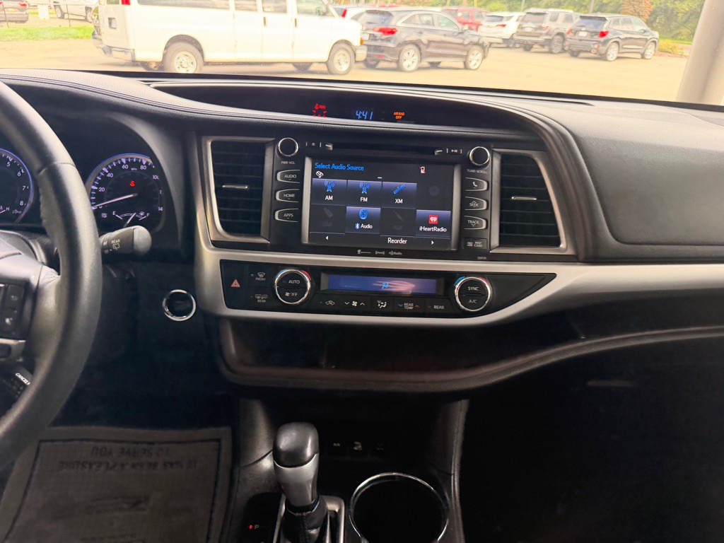2018 Toyota Highlander Image 25
