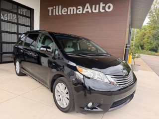 Image for 2017 Toyota Sienna XLE ID: 7680513