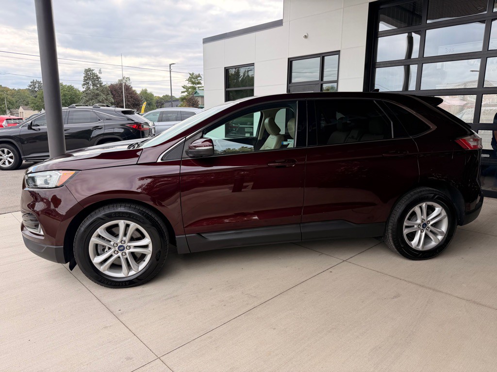 2020 Ford Edge Image 4