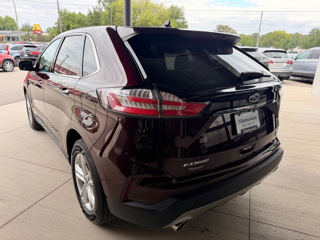 2020 Ford Edge Image 5