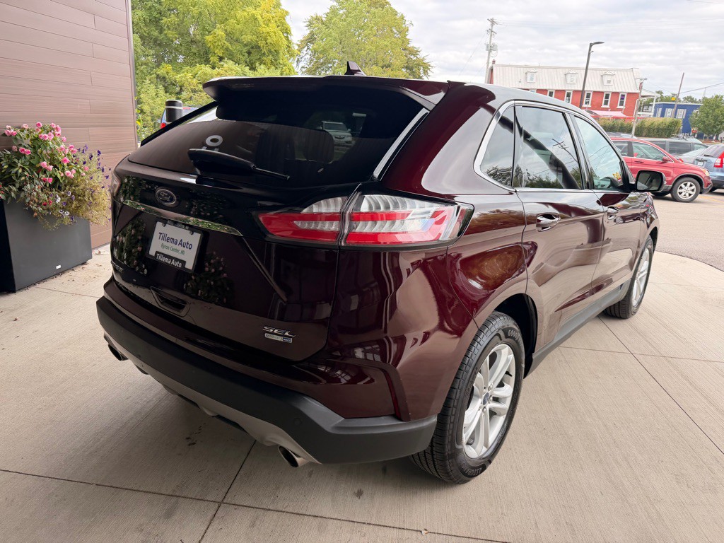 2020 Ford Edge Image 7