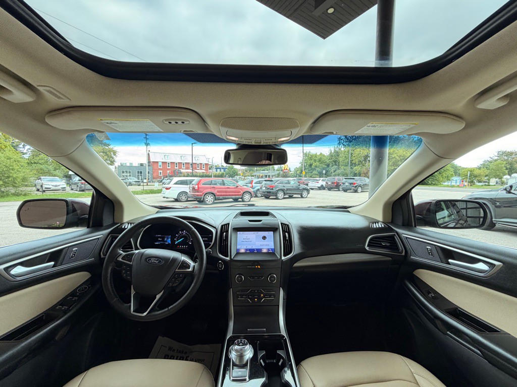 2020 Ford Edge Image 18