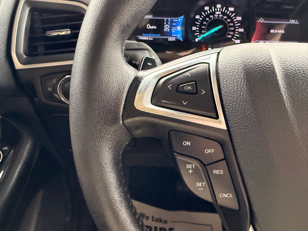 2020 Ford Edge Image 20