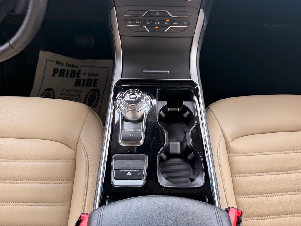 2020 Ford Edge Image 26