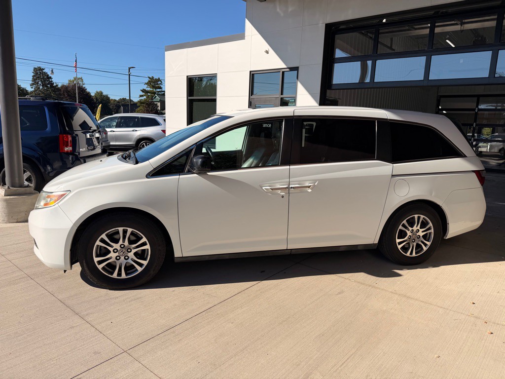 2012 Honda Odyssey Image 4
