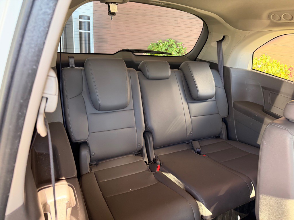 2012 Honda Odyssey Image 17