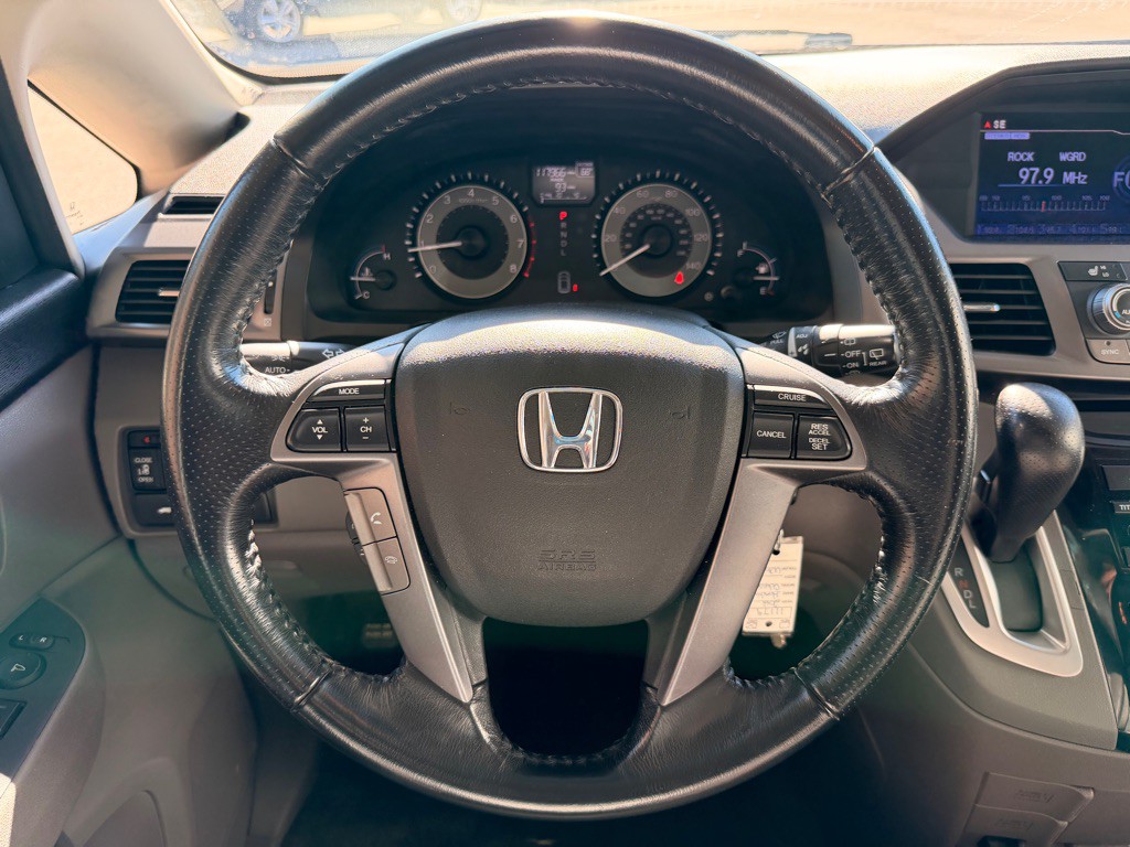 2012 Honda Odyssey Image 21