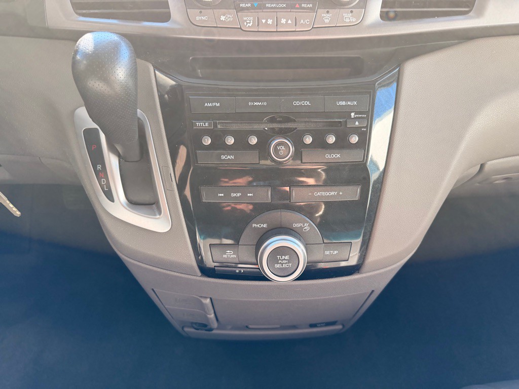 2012 Honda Odyssey Image 27