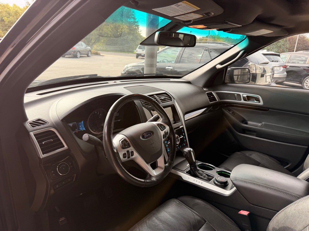 2014 Ford Explorer Image 9