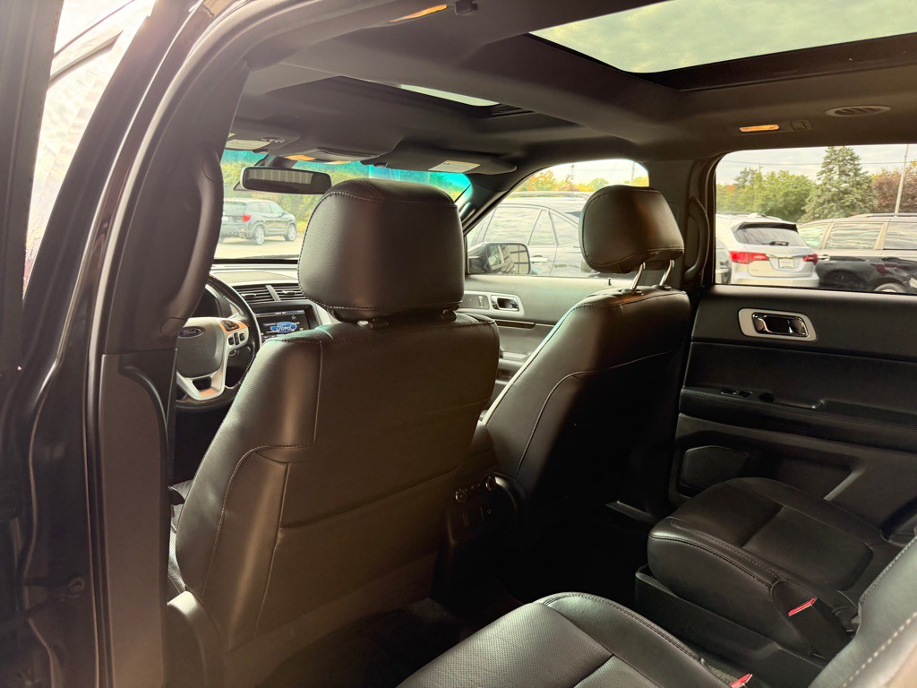 2014 Ford Explorer Image 11